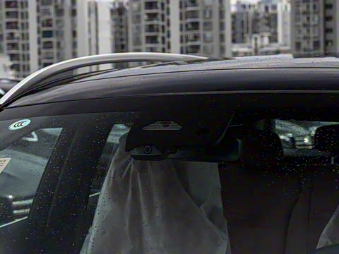 2025�� GLC 300 L 4MATIC ������ 5��