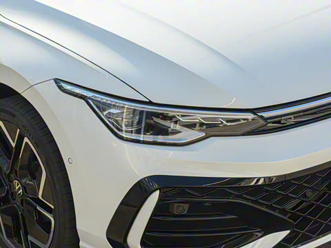 2025�� 300TSI R-Line