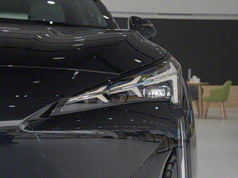 2025�� 560MAX 185kW