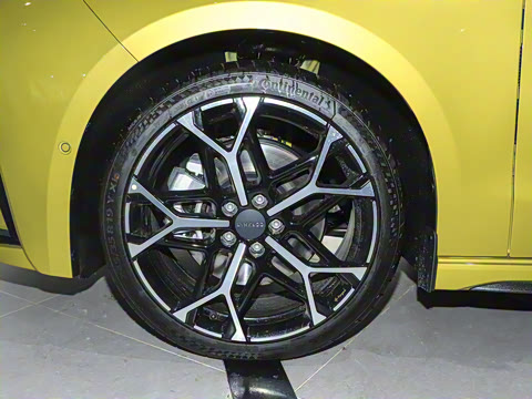 2025�� 03+ 2.0TD �Զ�Ԧ���