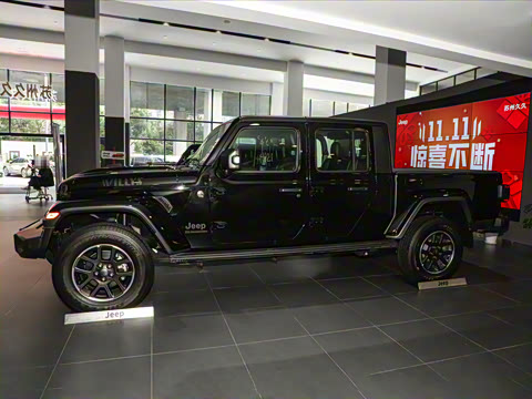 2023�� 3.6L Overland