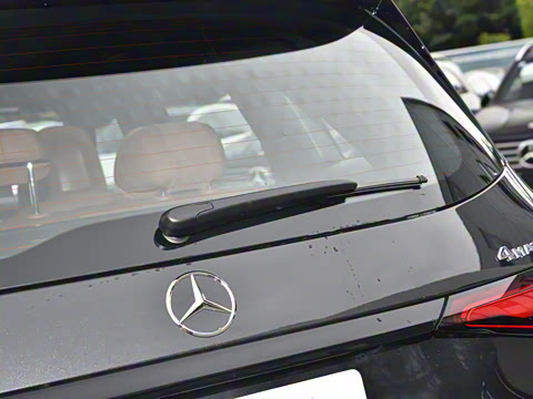 2025�� GLC 260 L 4MATIC ������