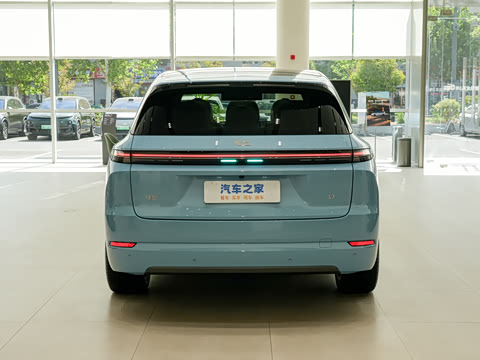 2025�� Ultra ���ܻ��°�