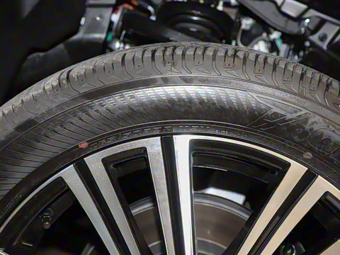 2025�� 700h ����