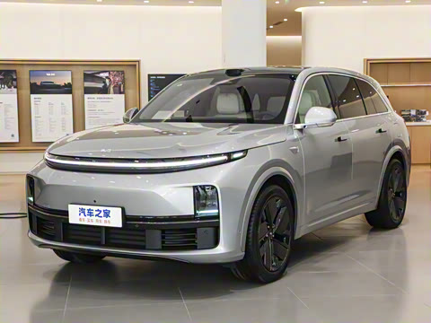 2025�� Ultra ���ܻ��°�