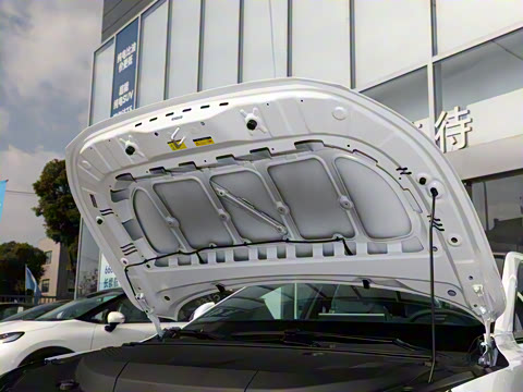 2024�� 560PRO 185kW