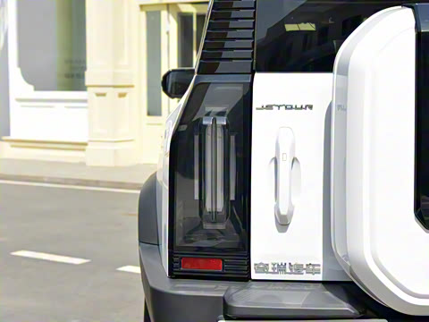 2025�� 2.0TD XWD �Զ�����+�ӳ��� 7��