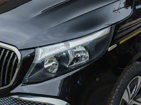 2025�� 2.0T ʢ��