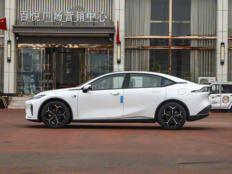 2024�� 230Max���̰�