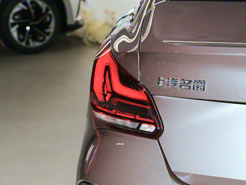 2022�� 1.5T Trophy�˶�������