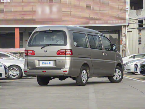 2025�� M5 1.6L ���������� 7��