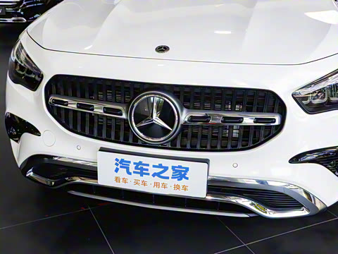 2025�� �Ŀ� GLA 200