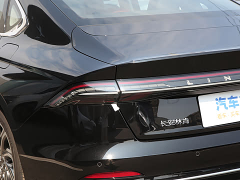 2025�� 2.0T ���ݰ�