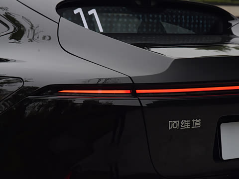 2025�� Ultra ���̰�