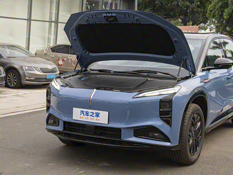 2025�� 730 Max������