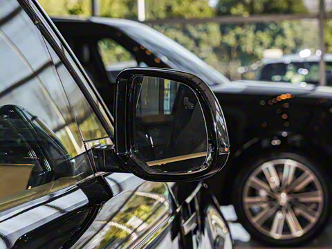 2025�� 400PS Dynamic SE