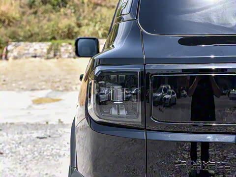 2025�� 220km ����������