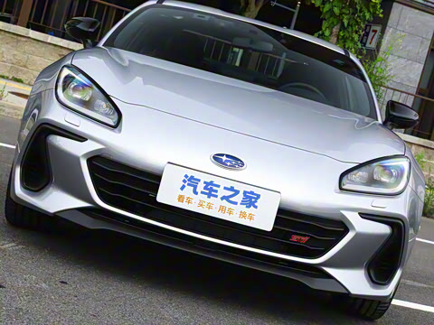 2025�� 2.4L �ֶ���EyeSight STI Sport