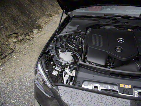 2024�� �Ŀ��� C 260 L �ҹ�˶���