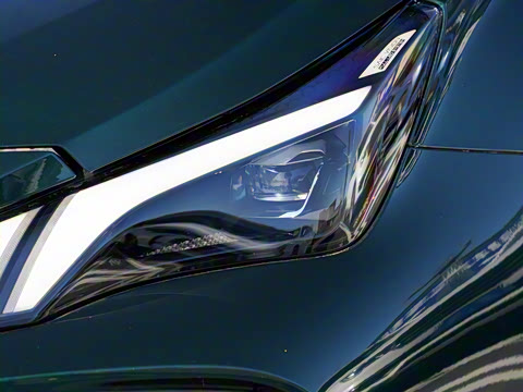 2025�� 2.0T Trophy+ �����˶���