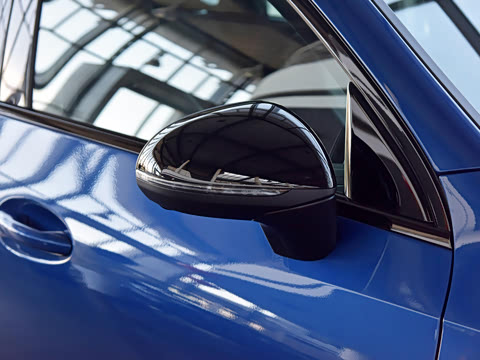 2025�� GLC 260 4MATIC ����SUV