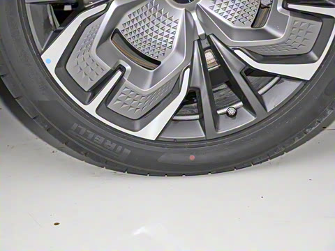 2025�� 680 Ultra������