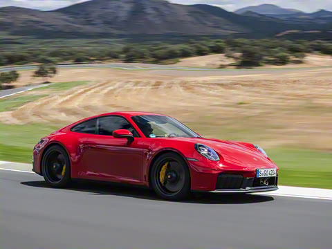 2025�� Carrera 4 GTS 3.6T