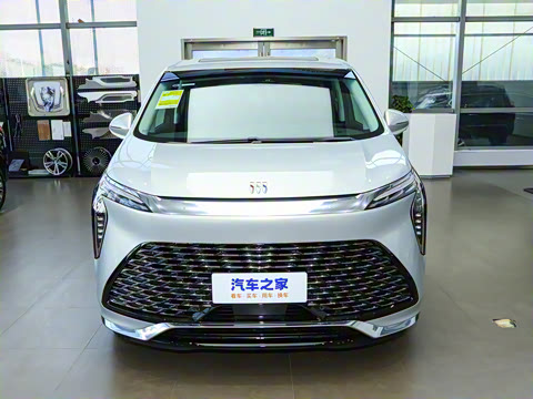 2025�� 2.0T ����������