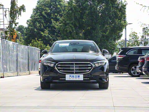 2025�� E 300 L ʱ����