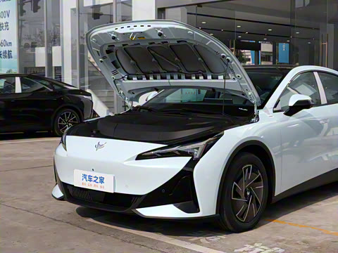 2024�� 560PRO 185kW