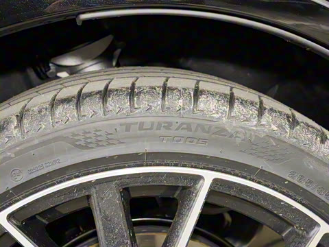 2025�� 55 TFSI quattro S line��ѩ�˶���