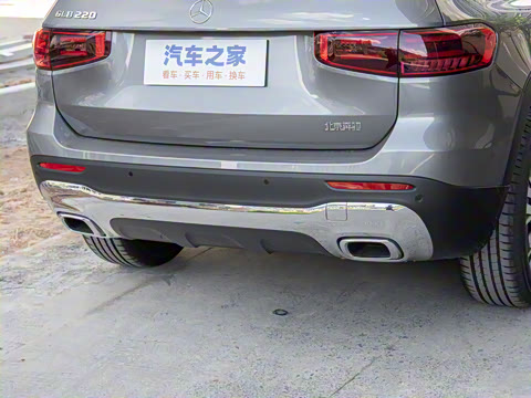 2025�� GLB 220 ������