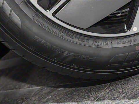 2023�� 580 ������ Pro