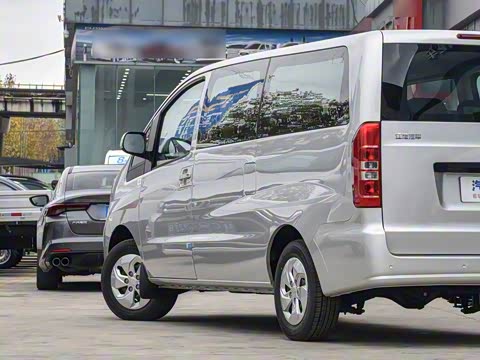 2025�� PLUS 1.8L �ֶ����ʰ� 7/8��