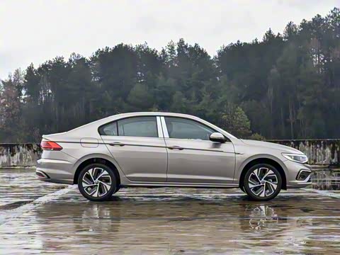 2025�� 300TSI DSG���а�