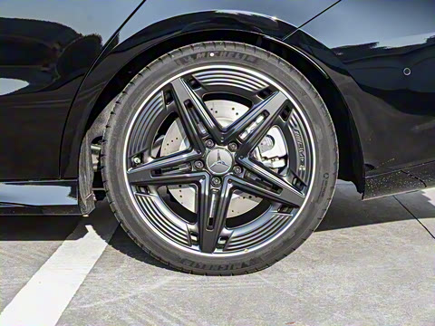 2025�� AMG CLA 35 4MATIC