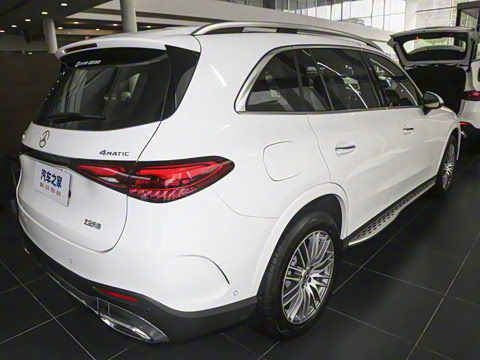 2024�� �Ŀ� GLC 300 L 4MATIC ������ 5��