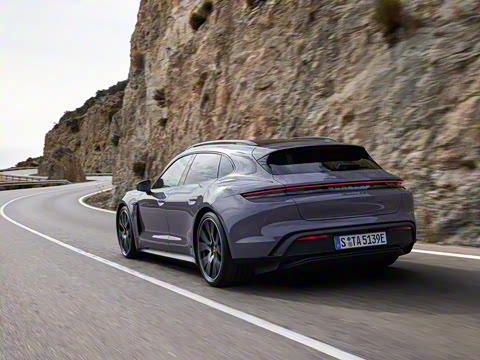 2024�� Taycan 4S Cross Turismo