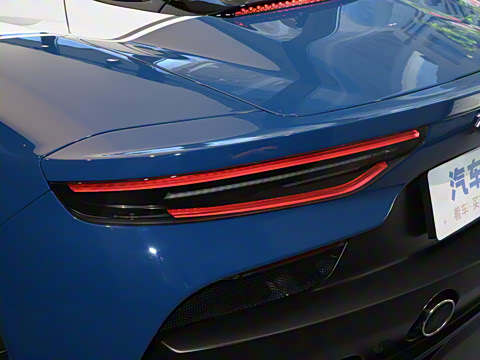 2024�� 3.0T Icona