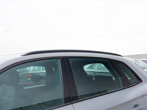 2025�� 40 TFSI ����������