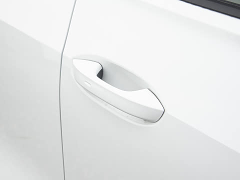 2025�� ̽��L 330TSI ������ӢCity��