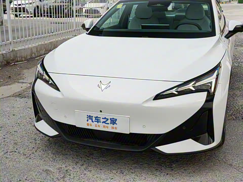 2025�� 560PRO 185kW