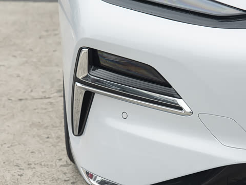 2025�� 130km EM-i ������