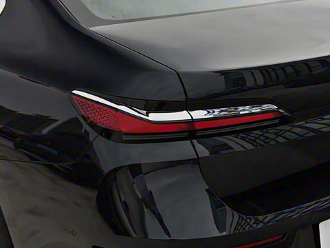 2023�� 735Li ������װ