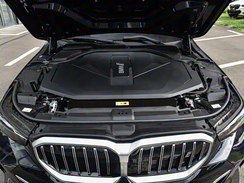 2024�� eDrive 35L ������ M�˶���װ