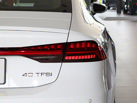 2024�� 40 TFSI ������