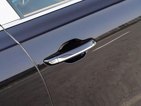 2025�� 2.0T ����������������� 5��