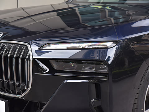 2023�� 740Li ������ M�˶���װ