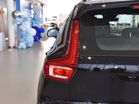 2025�� B4 ������Զ��ҹ�ڰ�