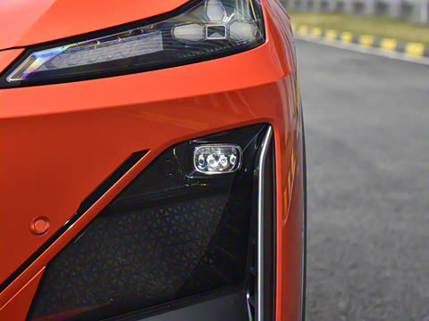 2025�� 215Max ��ΪǬ���Ǽ�ADS SE���̰�